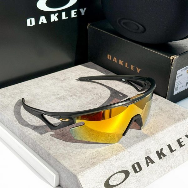 sphaera-gold-polarized